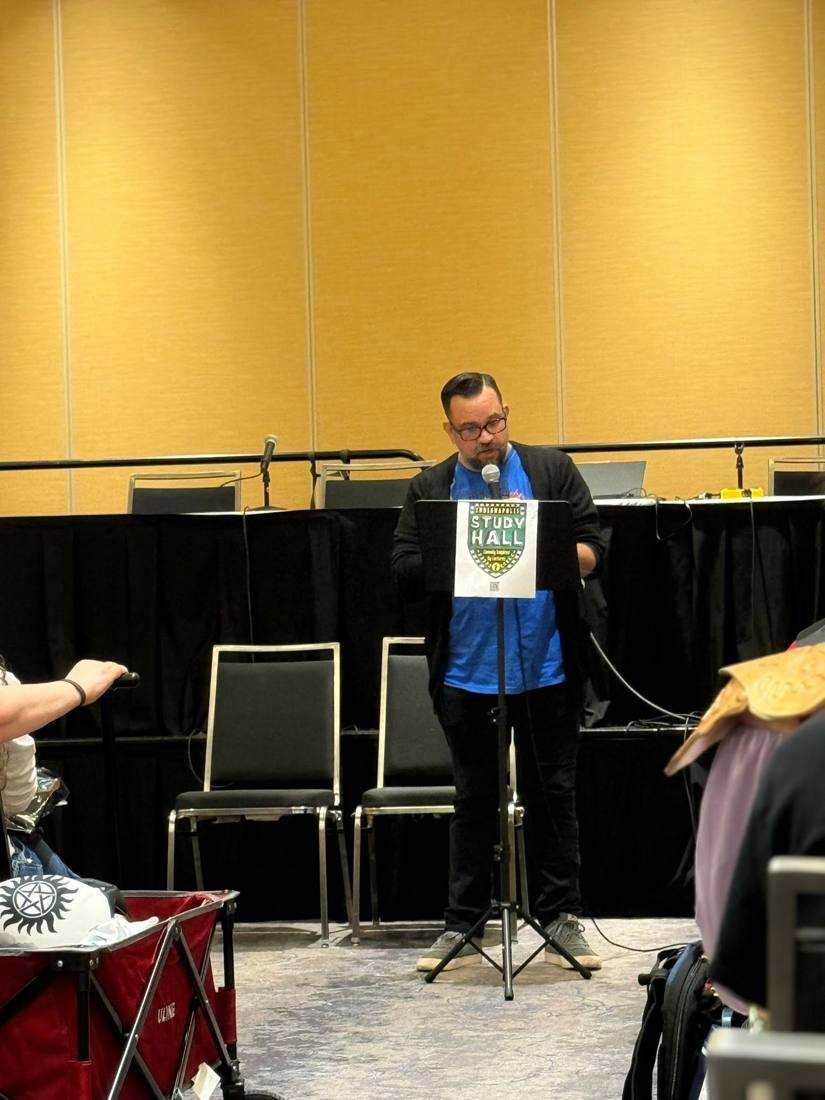 Brian reading at the Study Hall stage at Indianapolis Comic Con